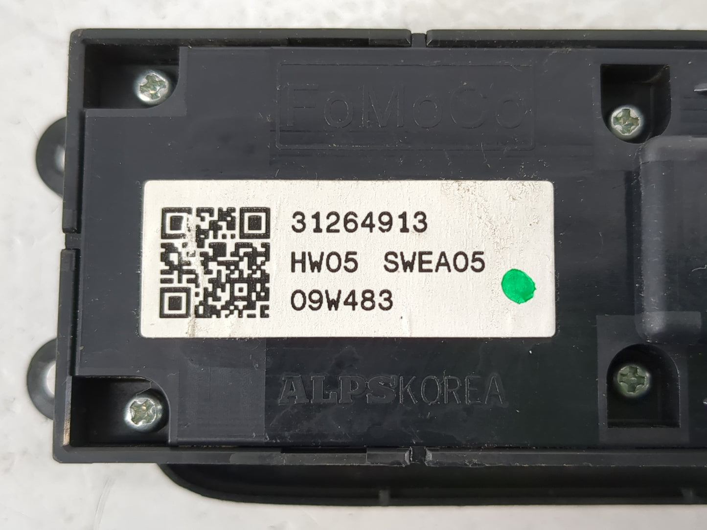 2010 Volvo V40 Master Power Window Switch Replacement Driver Side Left P/N:31264913 Fits Fits 2011 OEM Used Auto Parts - Oem