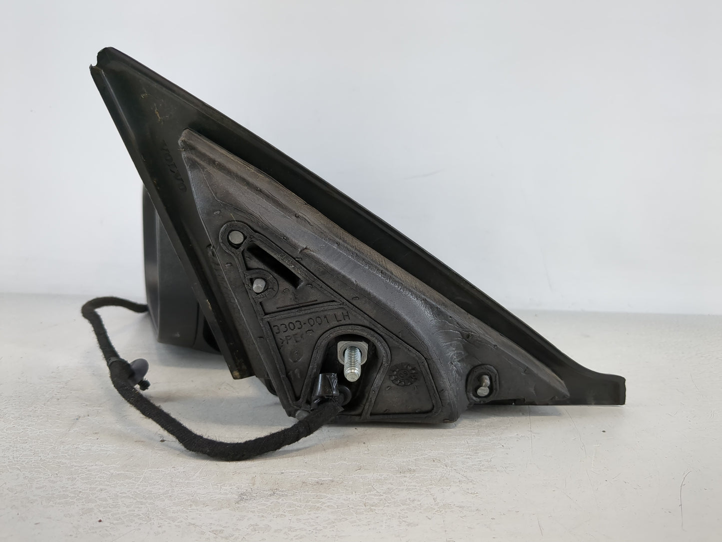 Volvo V40 Passenger Right Side View Manual Door Mirror Black - Oemusedautoparts1.com