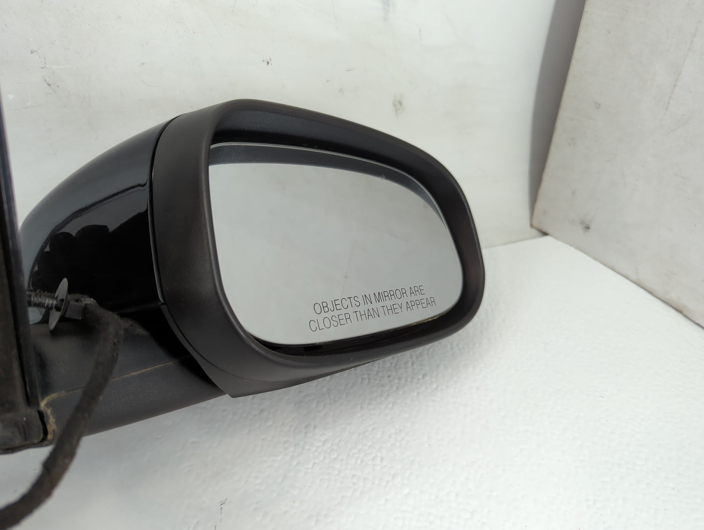 Volvo V40 Passenger Right Side View Manual Door Mirror Black - Oemusedautoparts1.com
