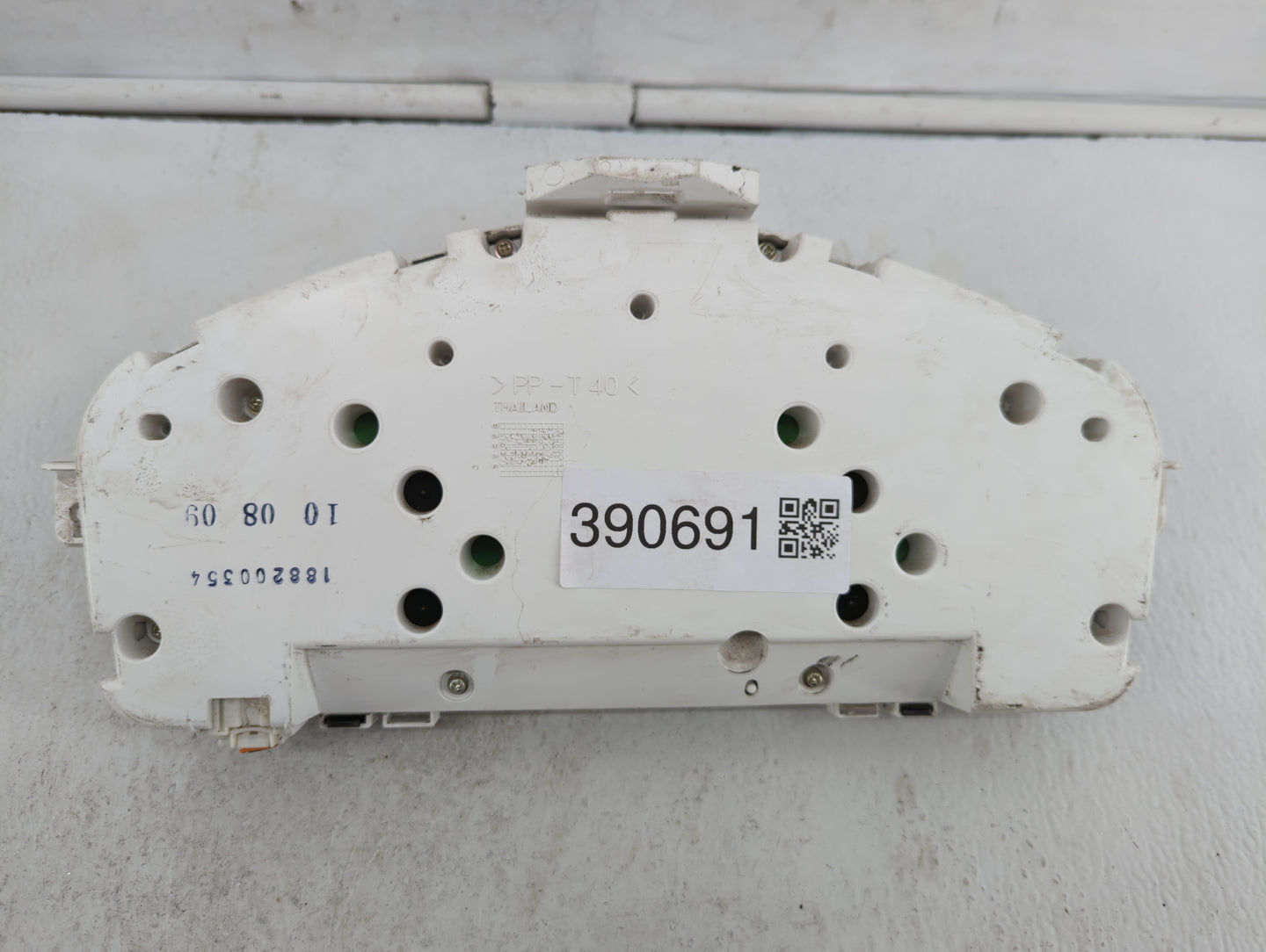 2008 Volvo V50 Instrument Cluster Speedometer Gauges P/N:31296230 30765312, 31254777 Fits Fits 2009 2010 OEM Used Auto Parts