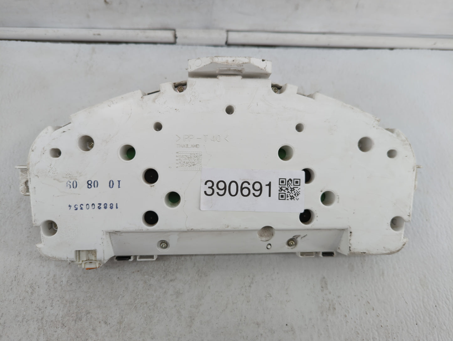 2008 Volvo V50 Instrument Cluster Speedometer Gauges P/N:31296230 30765312, 31254777 Fits Fits 2009 2010 OEM Used Auto Parts