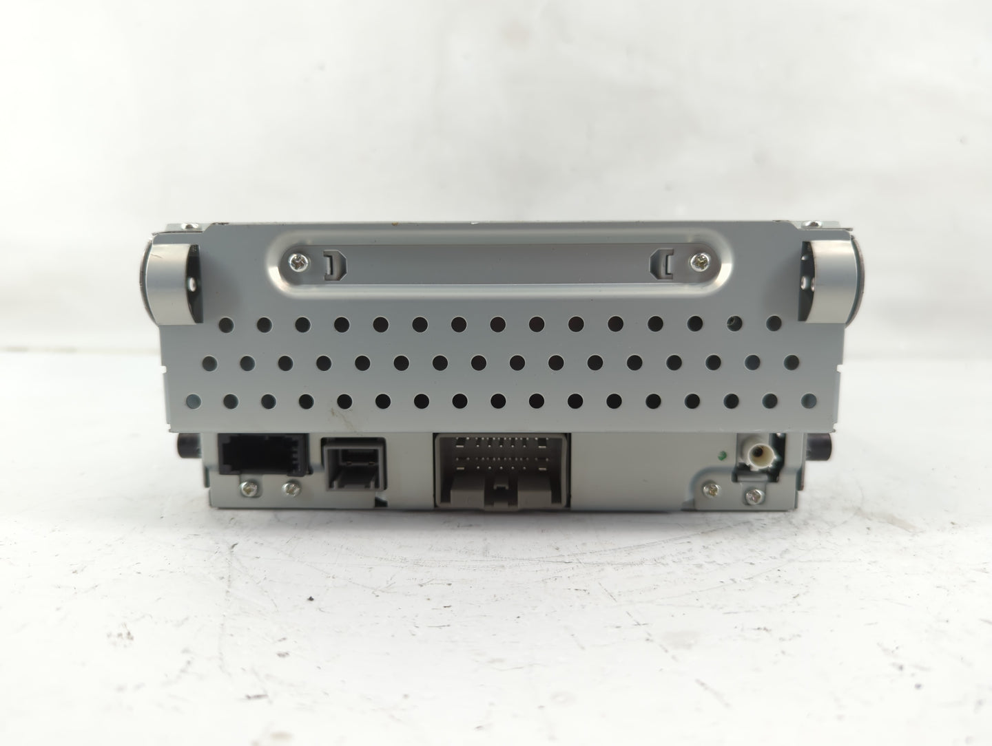 2010 Volvo V60 Radio AM FM Cd Player Receiver Replacement P/N:(P)31310072 AA Fits Fits 2009 2011 2012 OEM Used Auto Parts - 