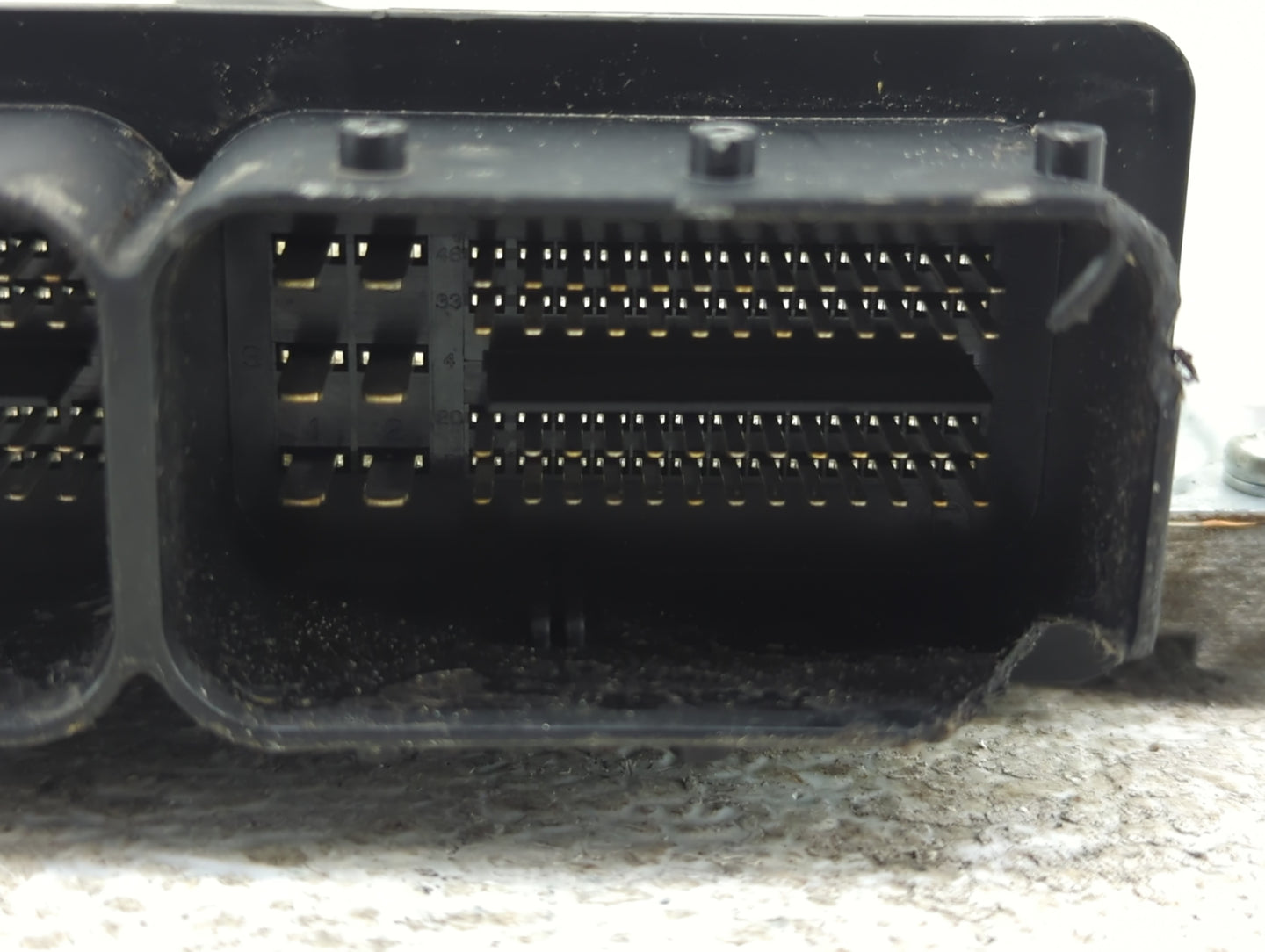 2010 Volvo V60 PCM Engine Control Computer ECU ECM PCU OEM P/N:279700-9480 Fits Fits 2008 2009 OEM Used Auto Parts - Oemused