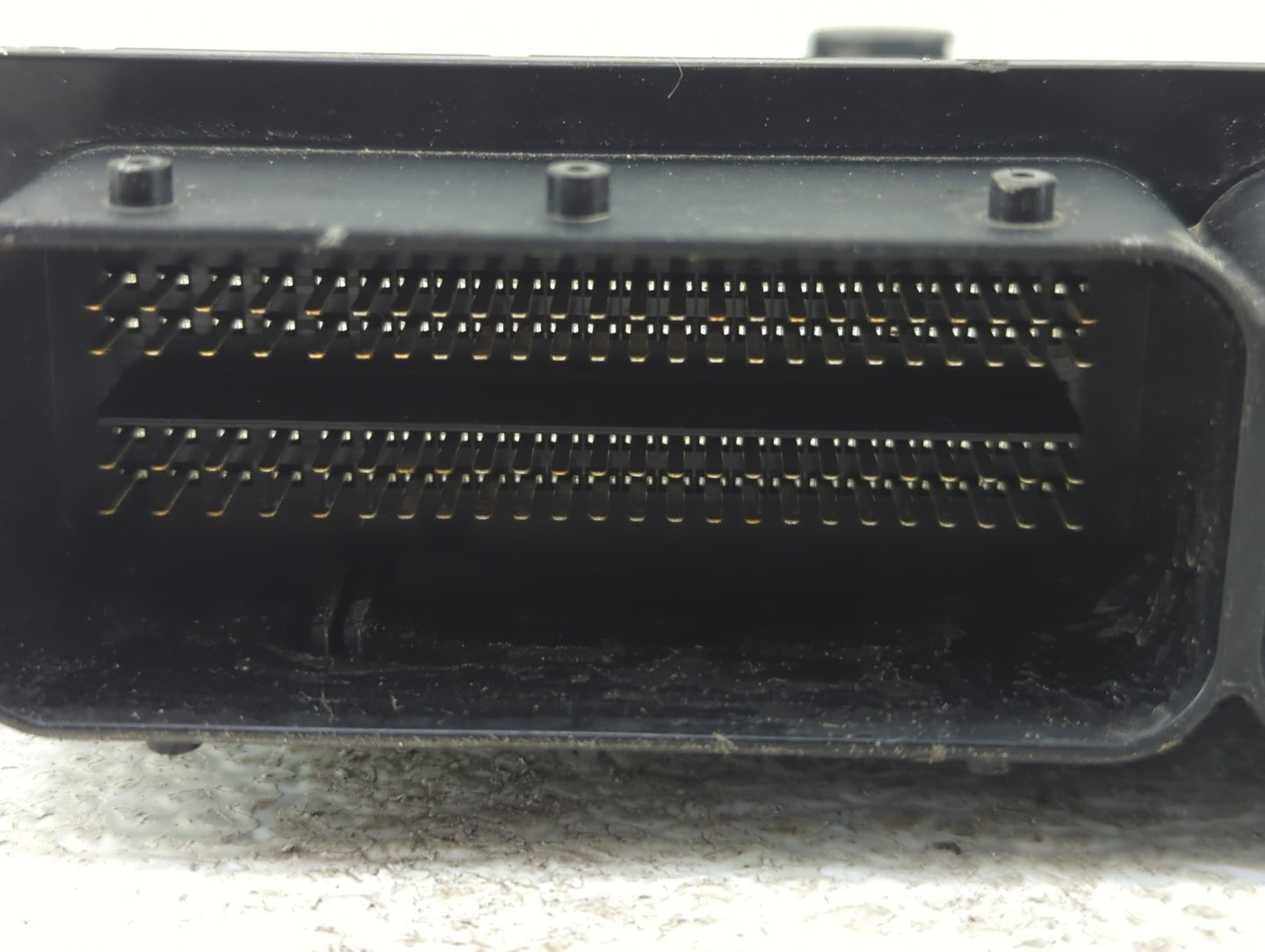 2010 Volvo V60 PCM Engine Control Computer ECU ECM PCU OEM P/N:279700-9480 Fits Fits 2008 2009 OEM Used Auto Parts - Oemused