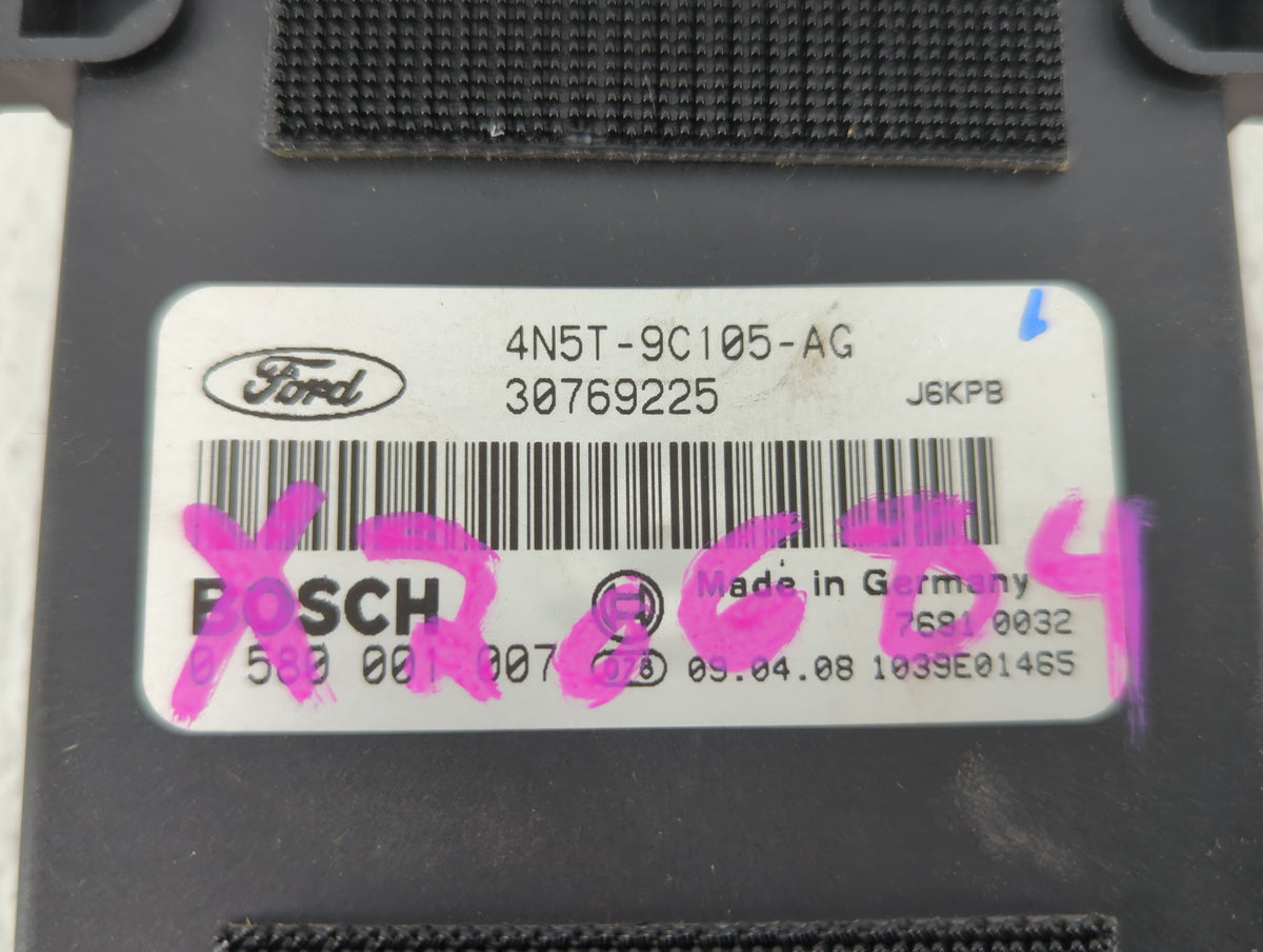 Volvo V70 Am Fm Cd Player Radio Receiver 510428 - Oemusedautoparts1.com