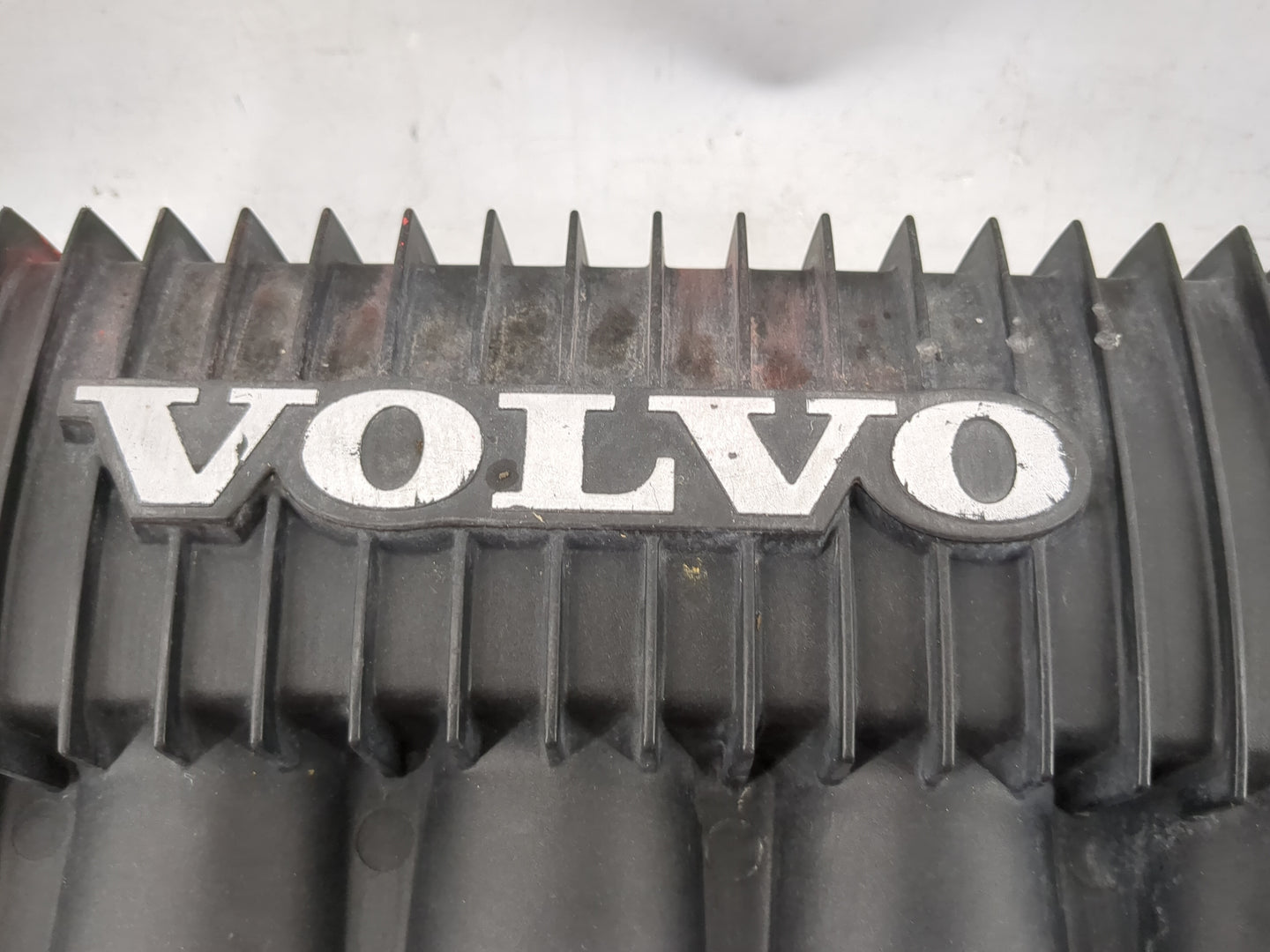2010 Volvo Volvo 30 Series Air Intake Manifold P/N:30646518 Fits Fits 2004 2005 2006 2007 2008 2009 OEM Used Auto Parts - Oe