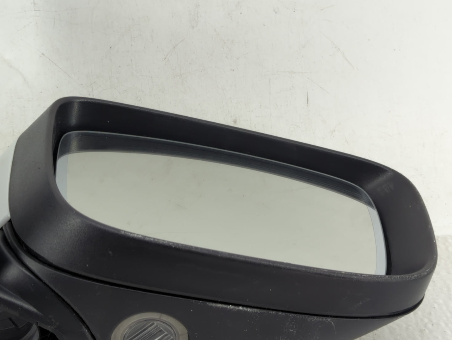 2010-2013 Volvo Xc60 Passenger Side View Mirror - Right Door Mirror OEM Used - Oemusedautoparts1.com