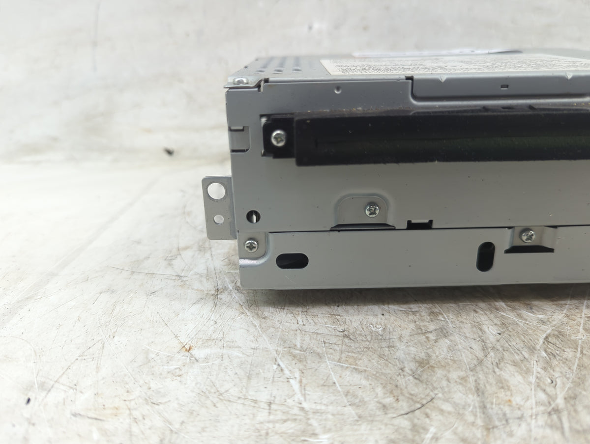 2008-2011 Volvo Xc70 Radio AM FM Cd Player Receiver Replacement P/N:31328068AA 31285837AA Fits Fits 2007 2008 2009 2010 2011