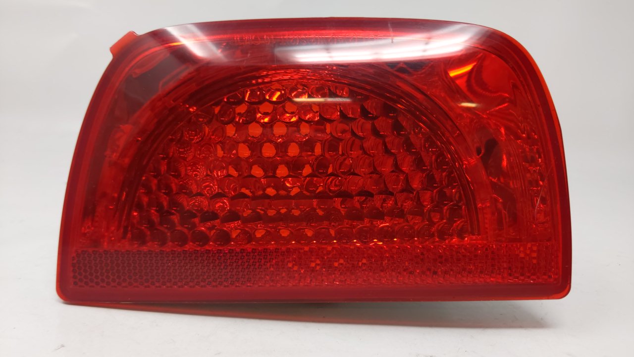 2010-2011 Chevrolet Camaro Tail Light Assembly Passenger Right OEM Fits Fits 2010 2011 OEM Used Auto Parts - Oemusedautopart