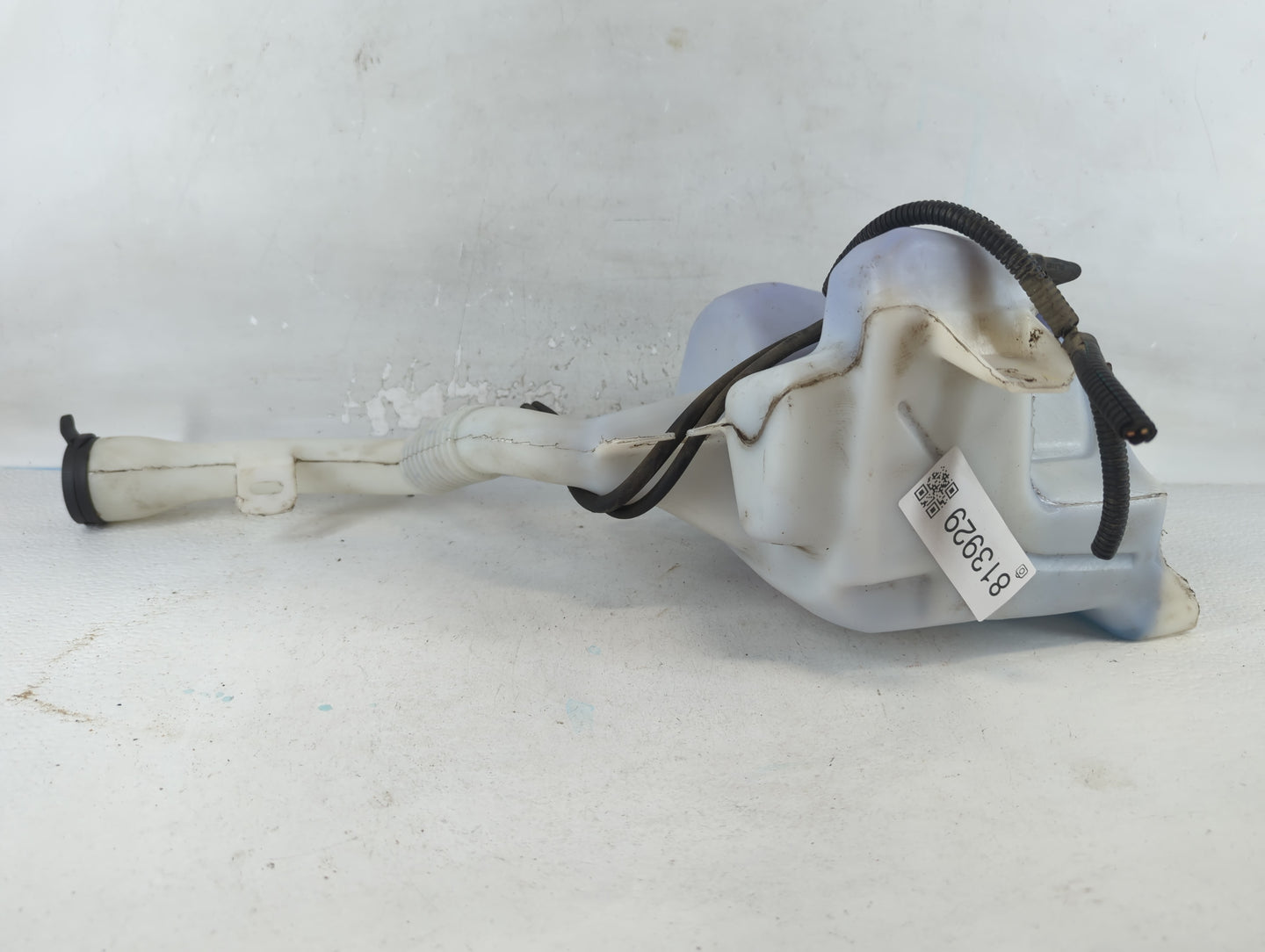 2010-2017 Chevrolet Equinox Windshield Washer Fluid Reservoir Bottle Oem - Oemusedautoparts1.com