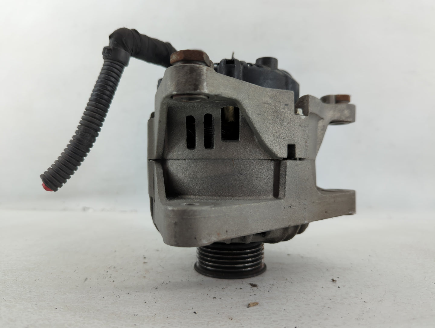 2011 Alternator Replacement Generator Charging Assembly Engine OEM Fits Fits 2009 2010 2012 OEM Used Auto Parts - Oemusedaut