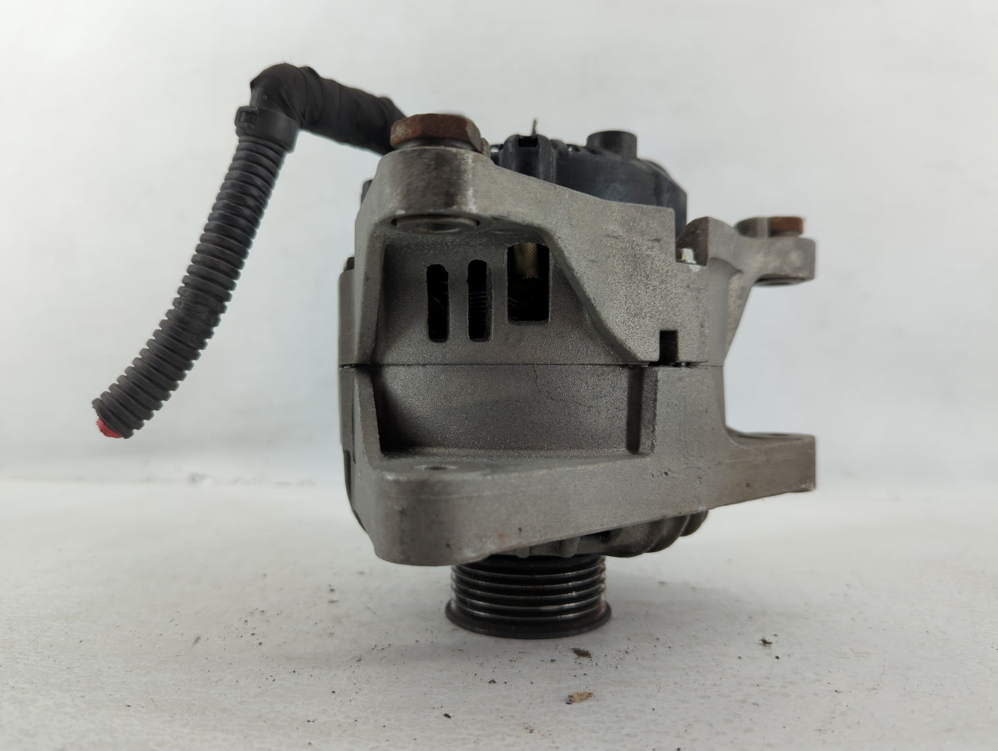 2011 Alternator Replacement Generator Charging Assembly Engine OEM Fits Fits 2009 2010 2012 OEM Used Auto Parts - Oemusedaut