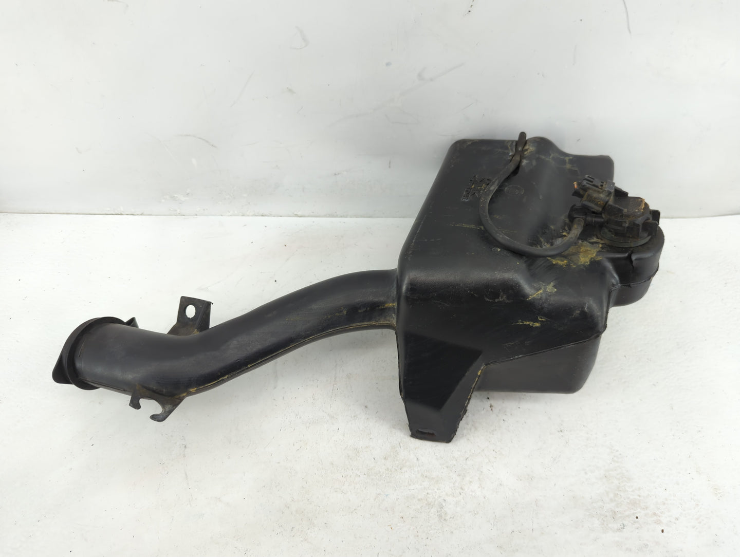 2010-2013 Acura Mdx Windshield Washer Fluid Reservoir Bottle Oem - Oemusedautoparts1.com
