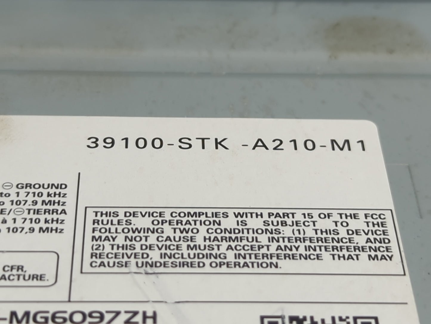 2010-2012 Acura Rdx Radio AM FM Cd Player Receiver Replacement P/N:39100-STK-A210-M1 Fits Fits 2010 2011 2012 OEM Used Auto 