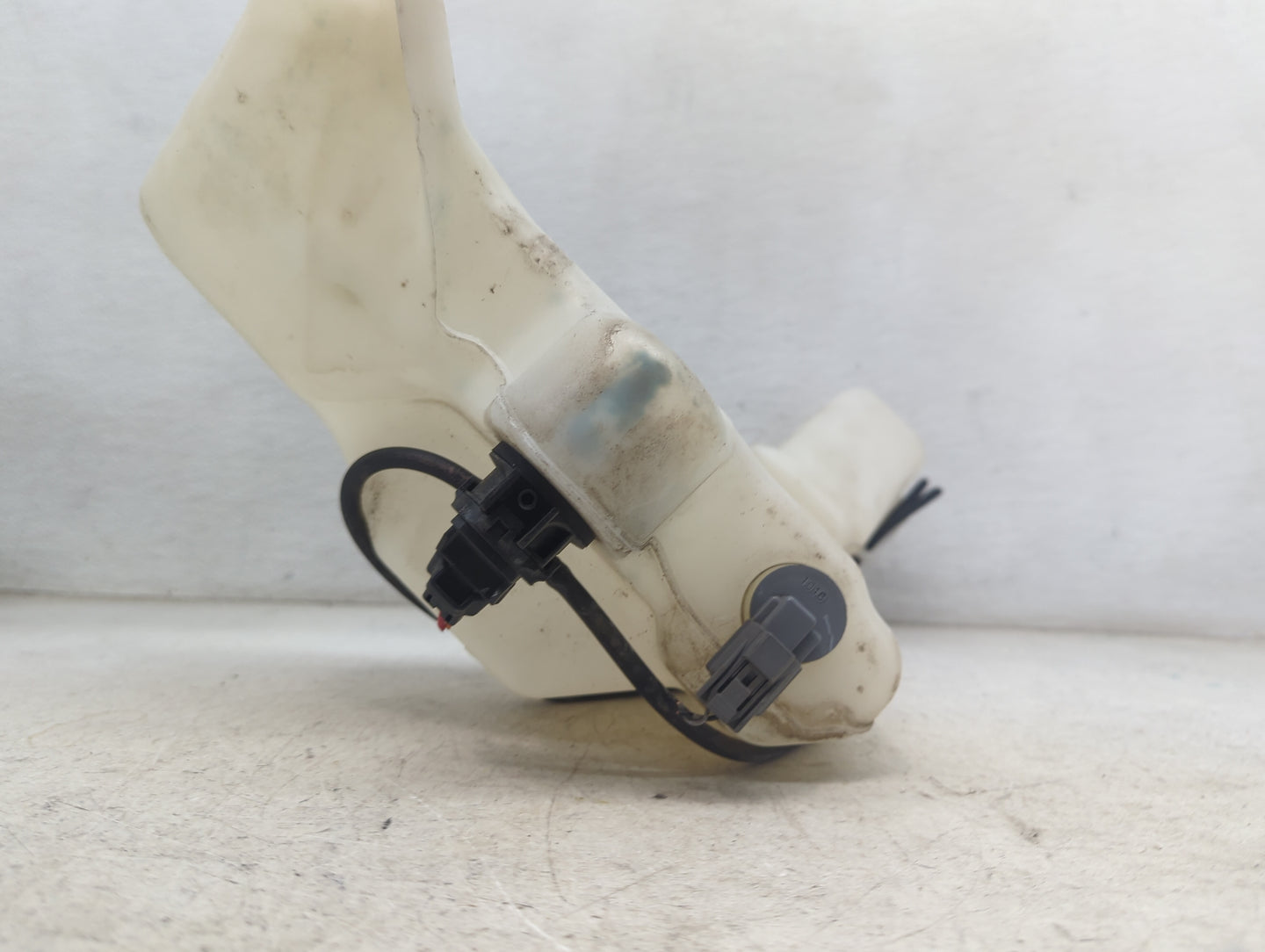 2007-2012 Acura Rdx Windshield Washer Fluid Reservoir Bottle Oem 1473573 - Oemusedautoparts1.com
