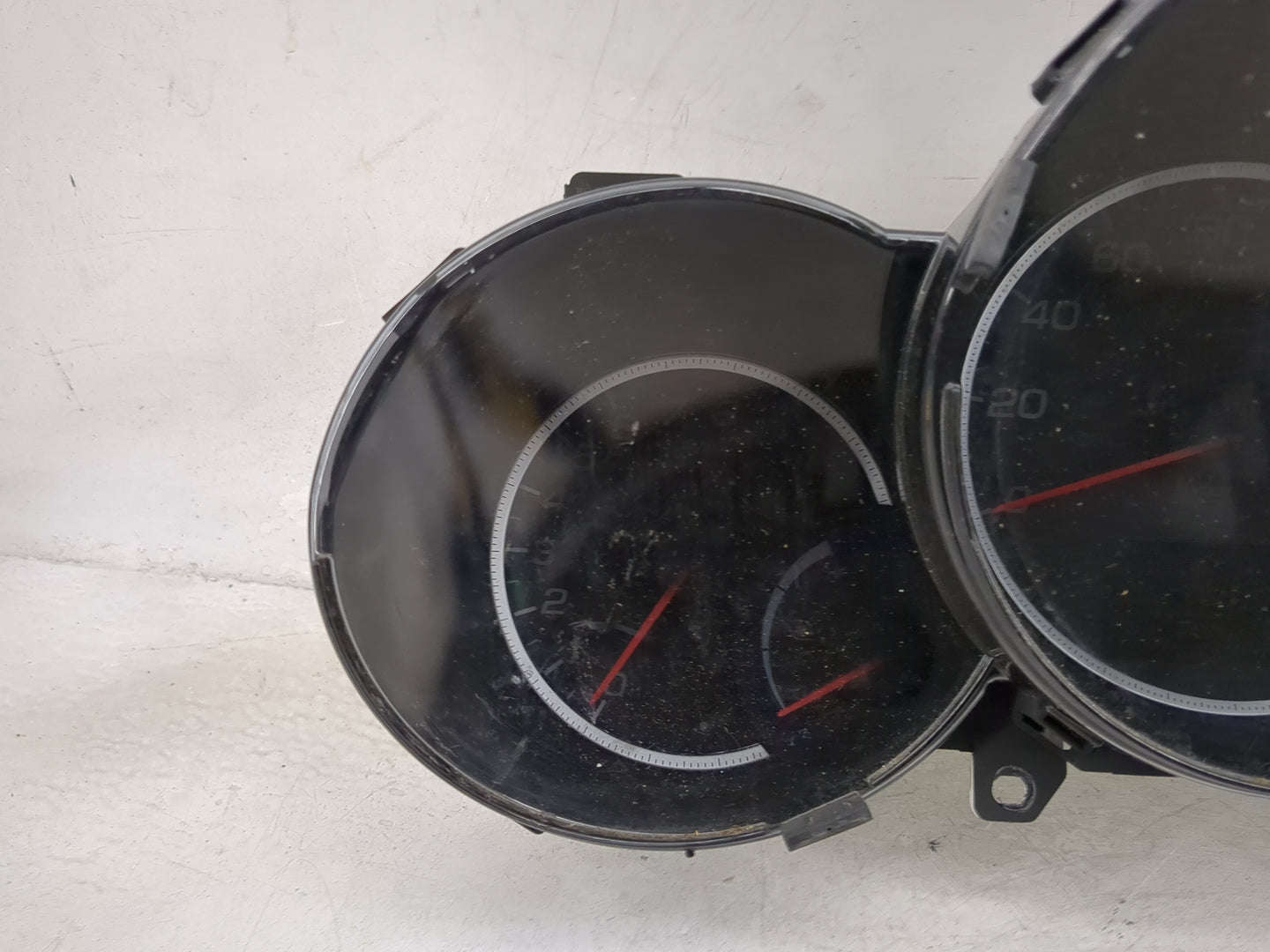 2010-2011 Acura Rdx Instrument Cluster Speedometer Gauges Miles:1K Fits Fits 2010 2011 OEM Used Auto Parts - Oemusedautopart