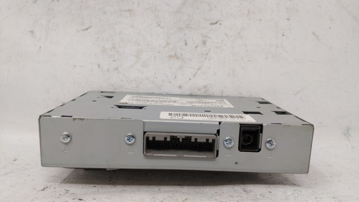 2011-2012 Acura Rl Radio AM FM Cd Player Receiver Replacement P/N:39820-SJA-A410-M1 Fits 2011 2012 OEM Used Auto Parts - Oem