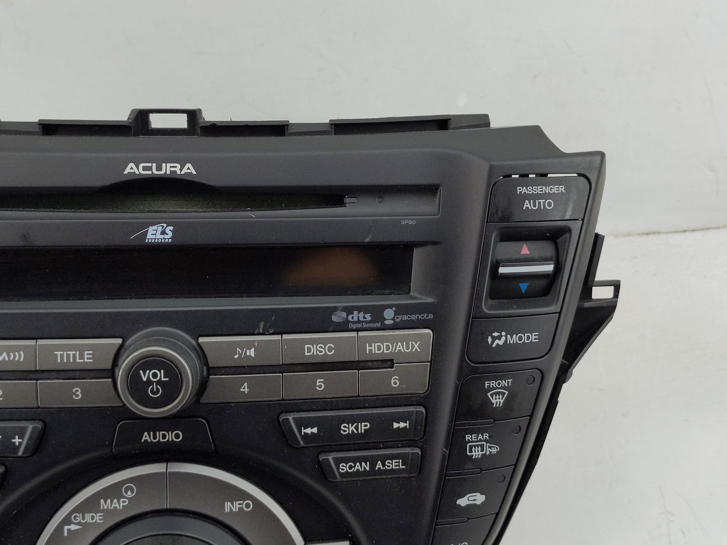 2010-2011 Acura Tl Radio AM FM Cd Player Receiver Replacement P/N:39100-TK4-A800 Fits Fits 2010 2011 OEM Used Auto Parts - O