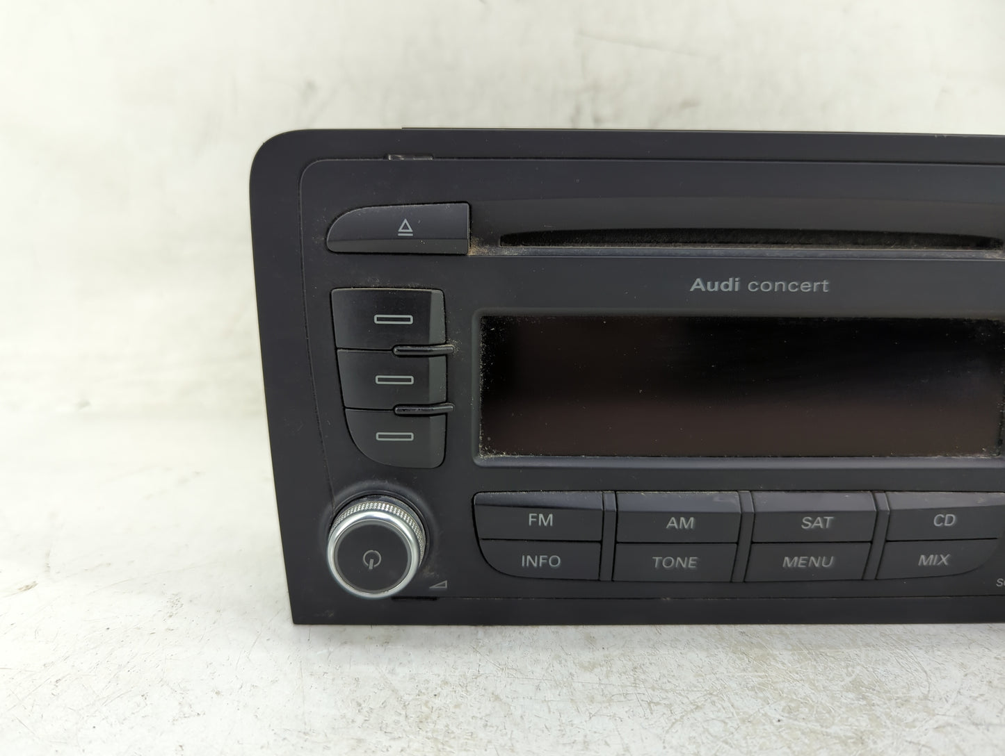 2010-2013 Audi A3 Radio AM FM Cd Player Receiver Replacement P/N:8P0 035 186 AC Fits Fits 2010 2011 2012 2013 OEM Used Auto 