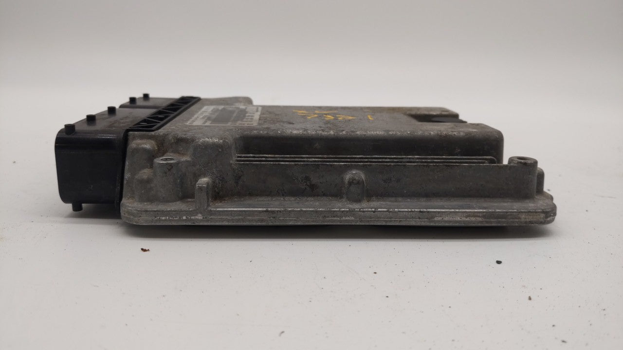 2010-2011 Audi A3 PCM Engine Control Computer ECU ECM PCU OEM P/N:03L906022SQ Fits Fits 2010 2011 OEM Used Auto Parts - Oemu