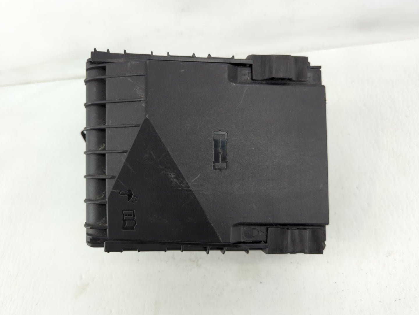 2006-2013 Audi A3 Fusebox Fuse Box Panel Relay Module P/N:1K0 937 132 F Fits OEM Used Auto Parts - Oemusedautoparts1.com