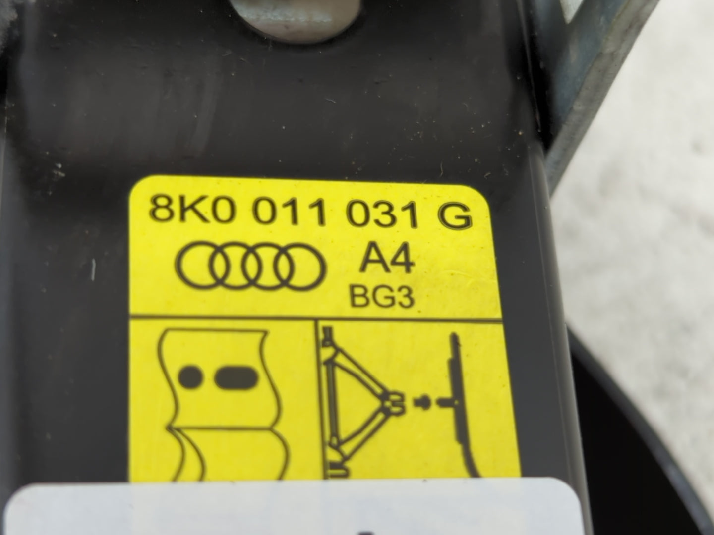 2011 Audi A4 Spare Scissor Car Jack - Oemusedautoparts1.com