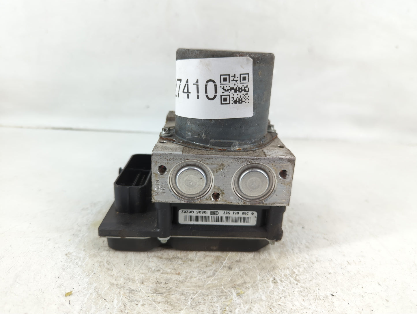 2011-2012 Audi A4 ABS Pump Control Module Replacement P/N:8K0 907 379 BH Fits Fits 2011 2012 OEM Used Auto Parts - Oemusedau