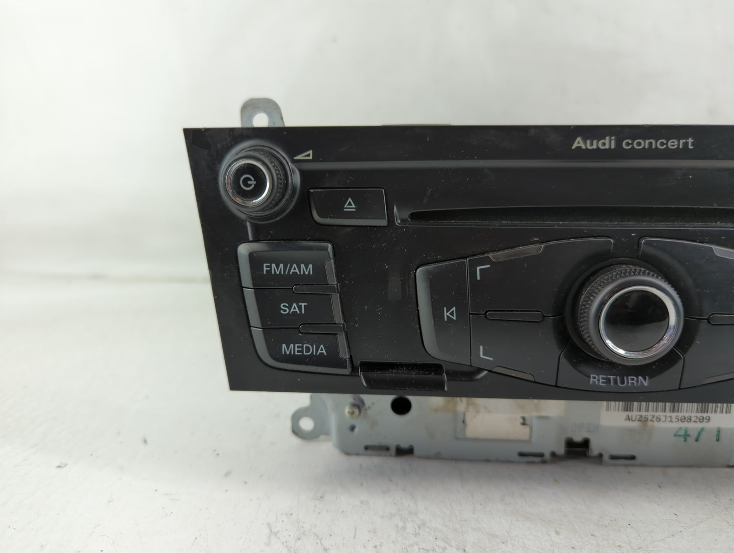 2010-2012 Audi A4 Radio AM FM Cd Player Receiver Replacement P/N:8T1 035 186 R Fits Fits 2010 2011 2012 2013 2014 2015 2016 