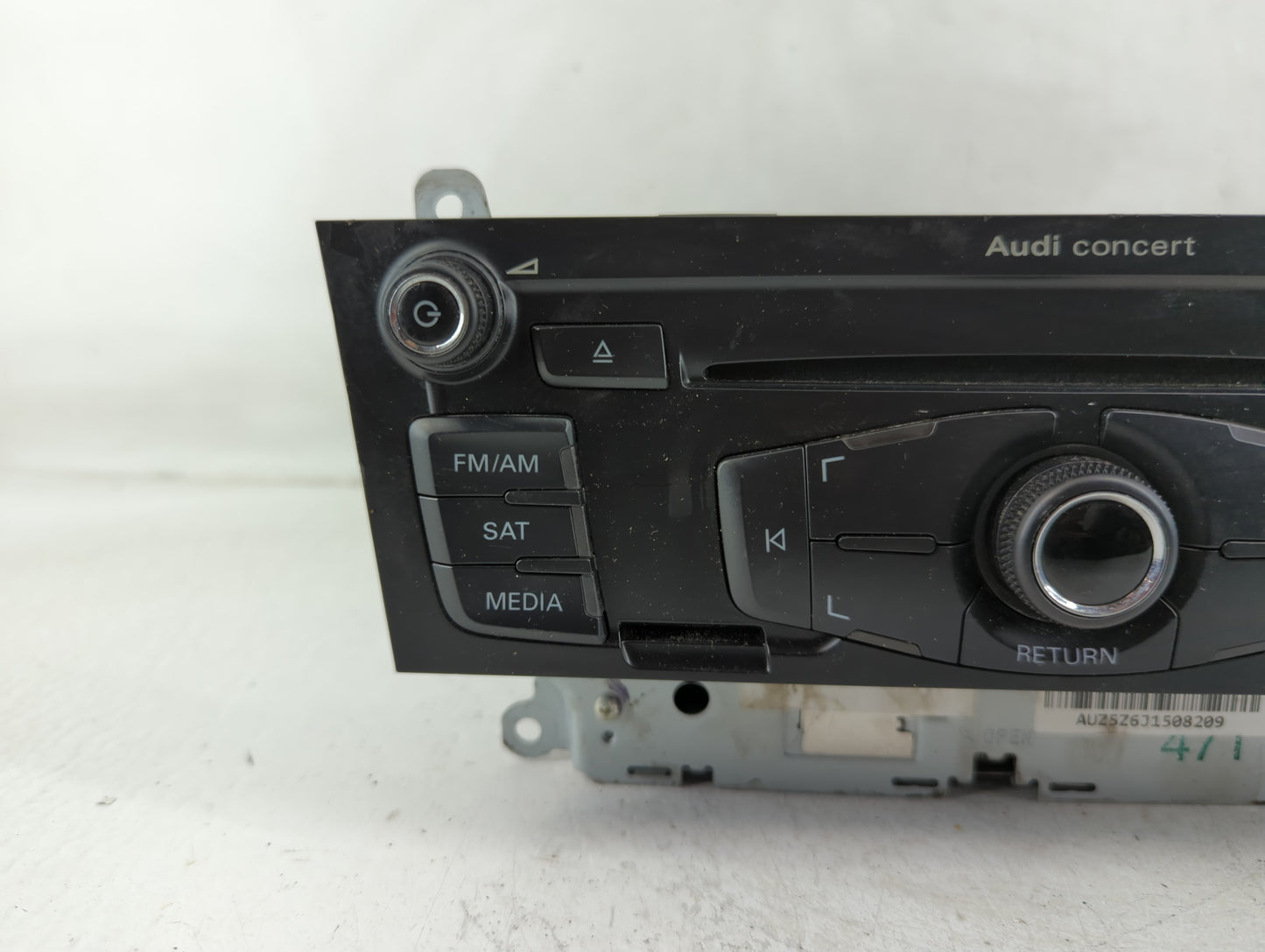 2010-2012 Audi A4 Radio AM FM Cd Player Receiver Replacement P/N:8T1 035 186 R Fits Fits 2010 2011 2012 2013 2014 2015 2016 