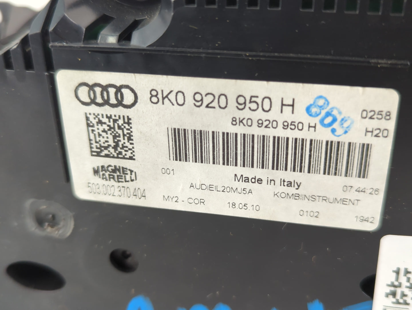 2010-2012 Audi A4 Instrument Cluster Speedometer Gauges P/N:8K0 920 950 H Fits Fits 2010 2011 2012 OEM Used Auto Parts - Oem