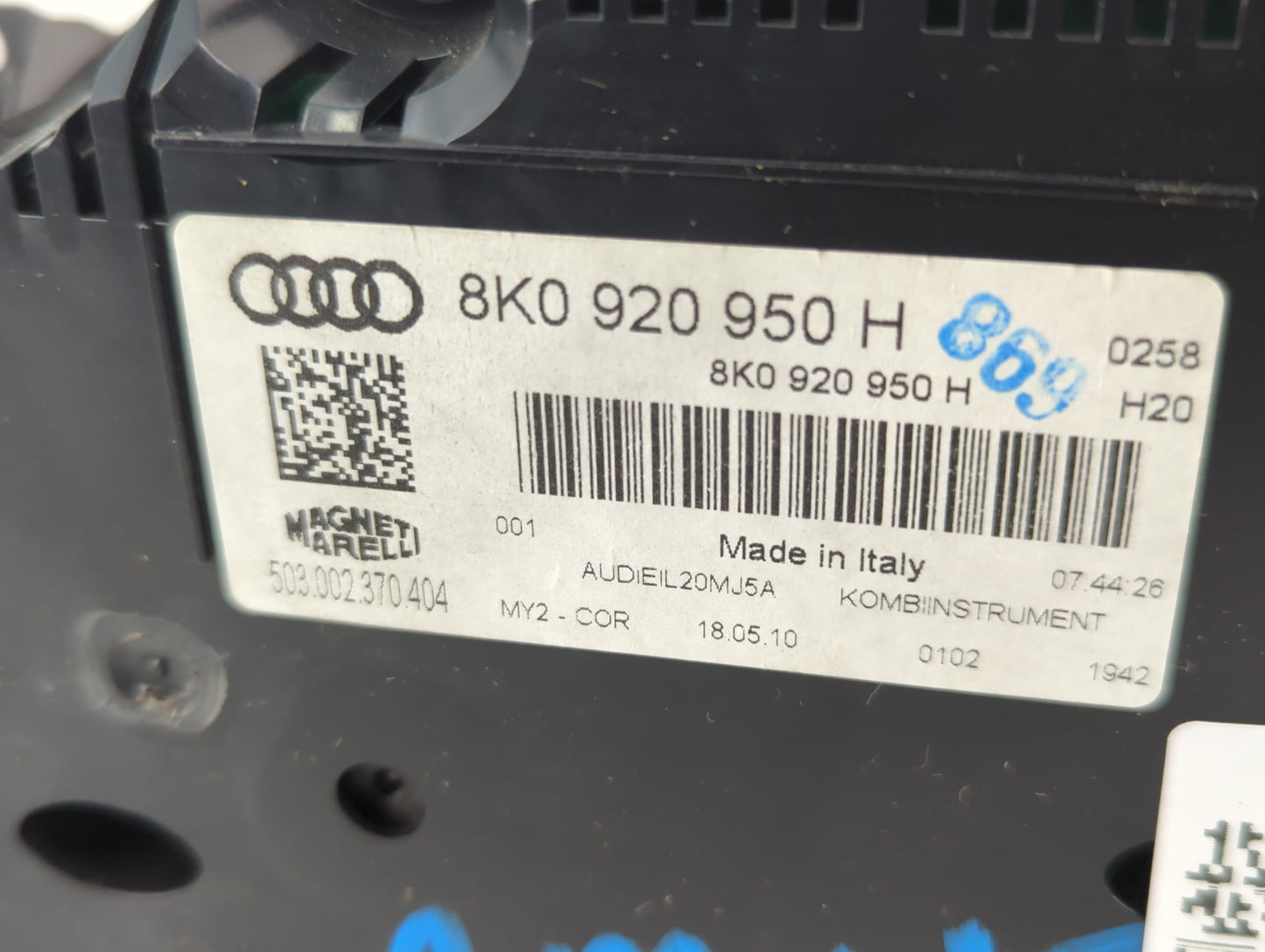 2010-2012 Audi A4 Instrument Cluster Speedometer Gauges P/N:8K0 920 950 H Fits Fits 2010 2011 2012 OEM Used Auto Parts - Oem