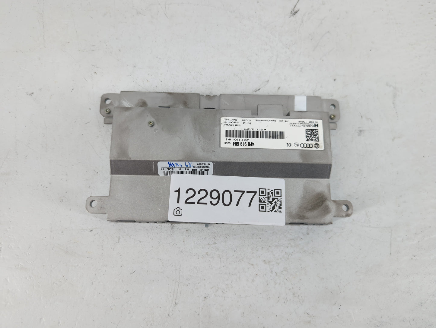 2011 Audi A4 Information Display Screen - Oemusedautoparts1.com