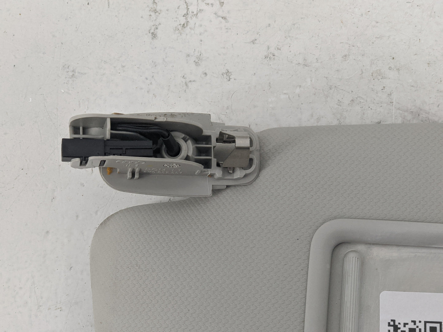 2009-2012 Audi A4 Sun Visor Shade Replacement Driver Left Mirror Fits Fits 2009 2010 2011 2012 OEM Used Auto Parts - Oemused