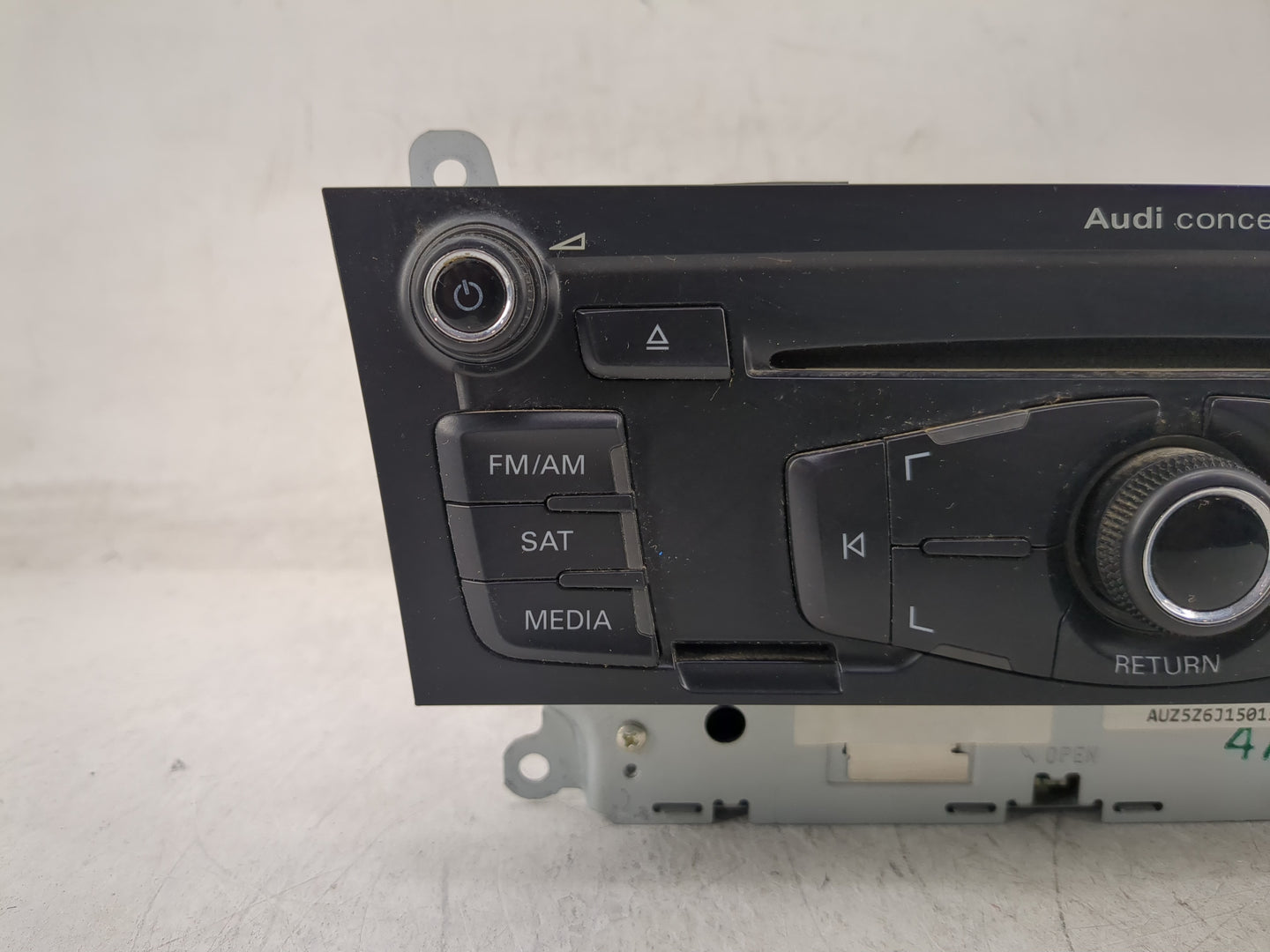 2010-2012 Audi A4 Radio AM FM Cd Player Receiver Replacement P/N:8T1 035 186 R Fits Fits 2010 2011 2012 2013 2014 2015 2016 