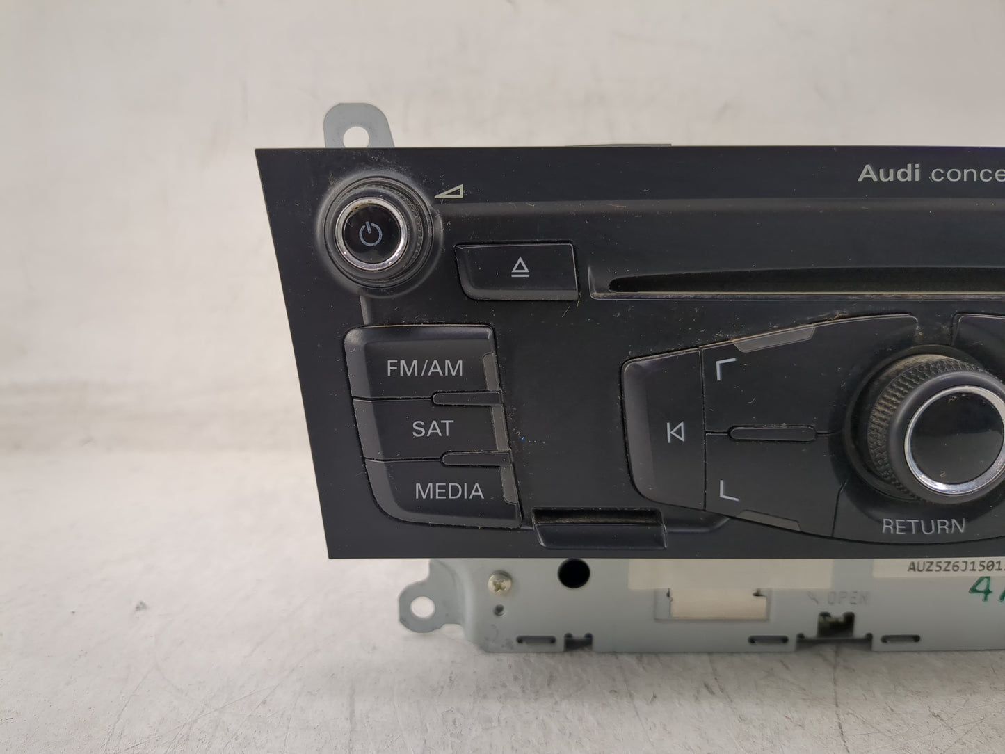 2010-2012 Audi A4 Radio AM FM Cd Player Receiver Replacement P/N:8T1 035 186 R Fits Fits 2010 2011 2012 2013 2014 2015 2016 