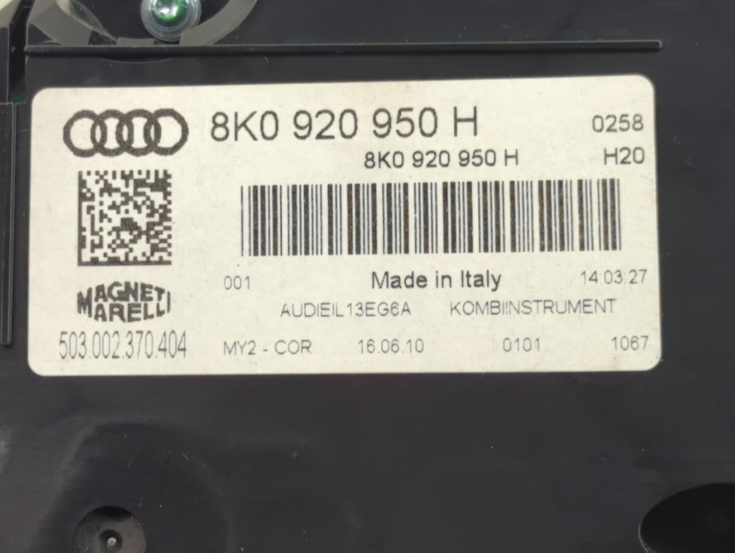 2010-2012 Audi A4 Instrument Cluster Speedometer Gauges P/N:8K0 920 950 H Fits Fits 2010 2011 2012 OEM Used Auto Parts - Oem