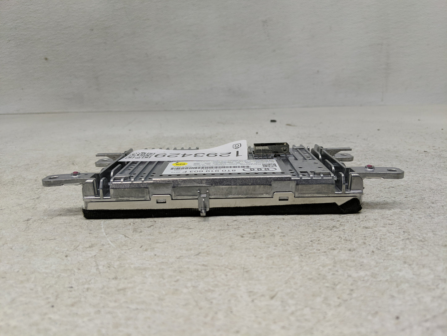 2009-2016 Audi A4 Information Display Screen - Oemusedautoparts1.com