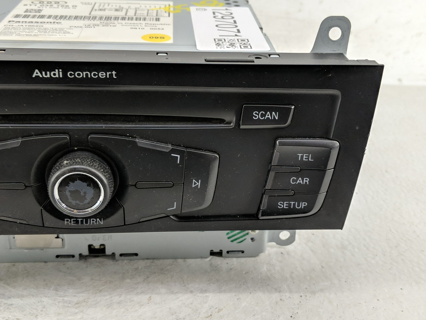 2010-2012 Audi A4 Radio AM FM Cd Player Receiver Replacement P/N:8T1 035 186 R Fits Fits 2010 2011 2012 2013 2014 2015 2016 