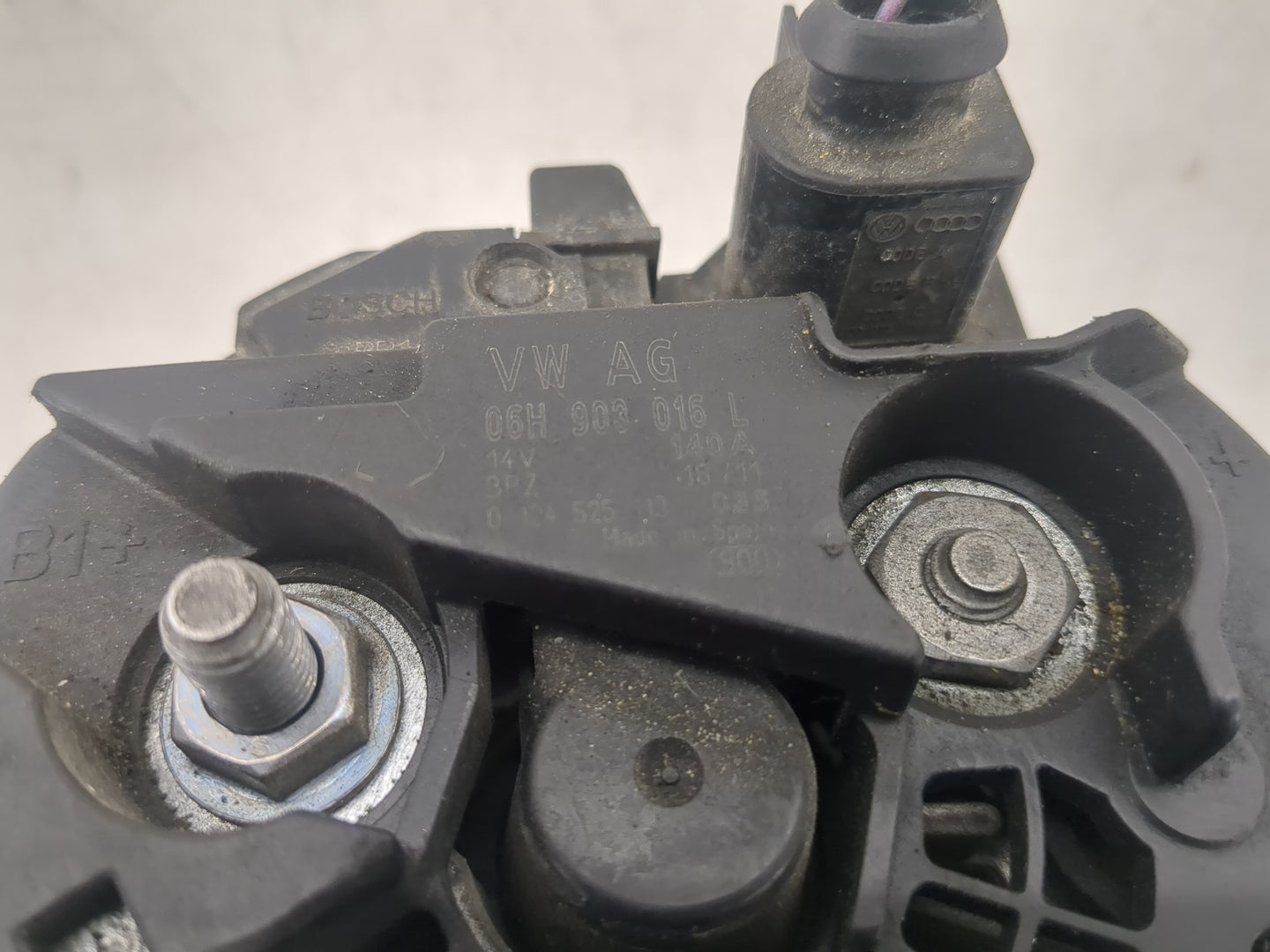 2009-2012 Audi A4 Alternator Replacement Generator Charging Assembly Engine OEM P/N:06H 903 016 L Fits Fits 2009 2010 2011 2