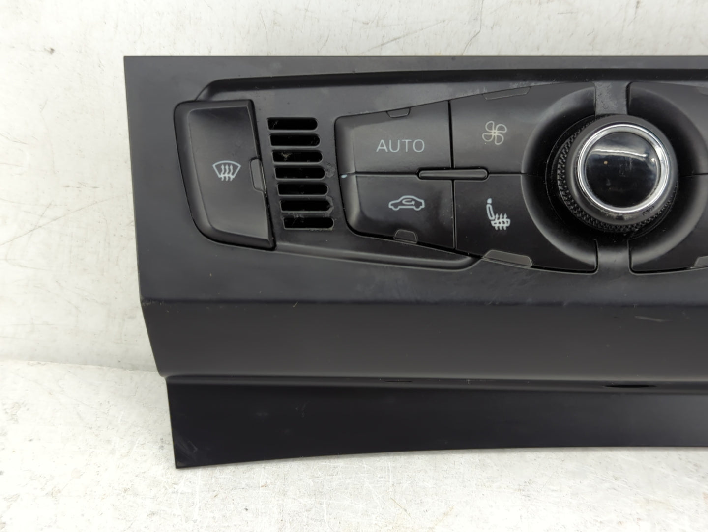 2009-2012 Audi A4 Climate Control Module Temperature AC/Heater Replacement P/N:8T1 820 043 AN Fits Fits 2008 2009 2010 2011 