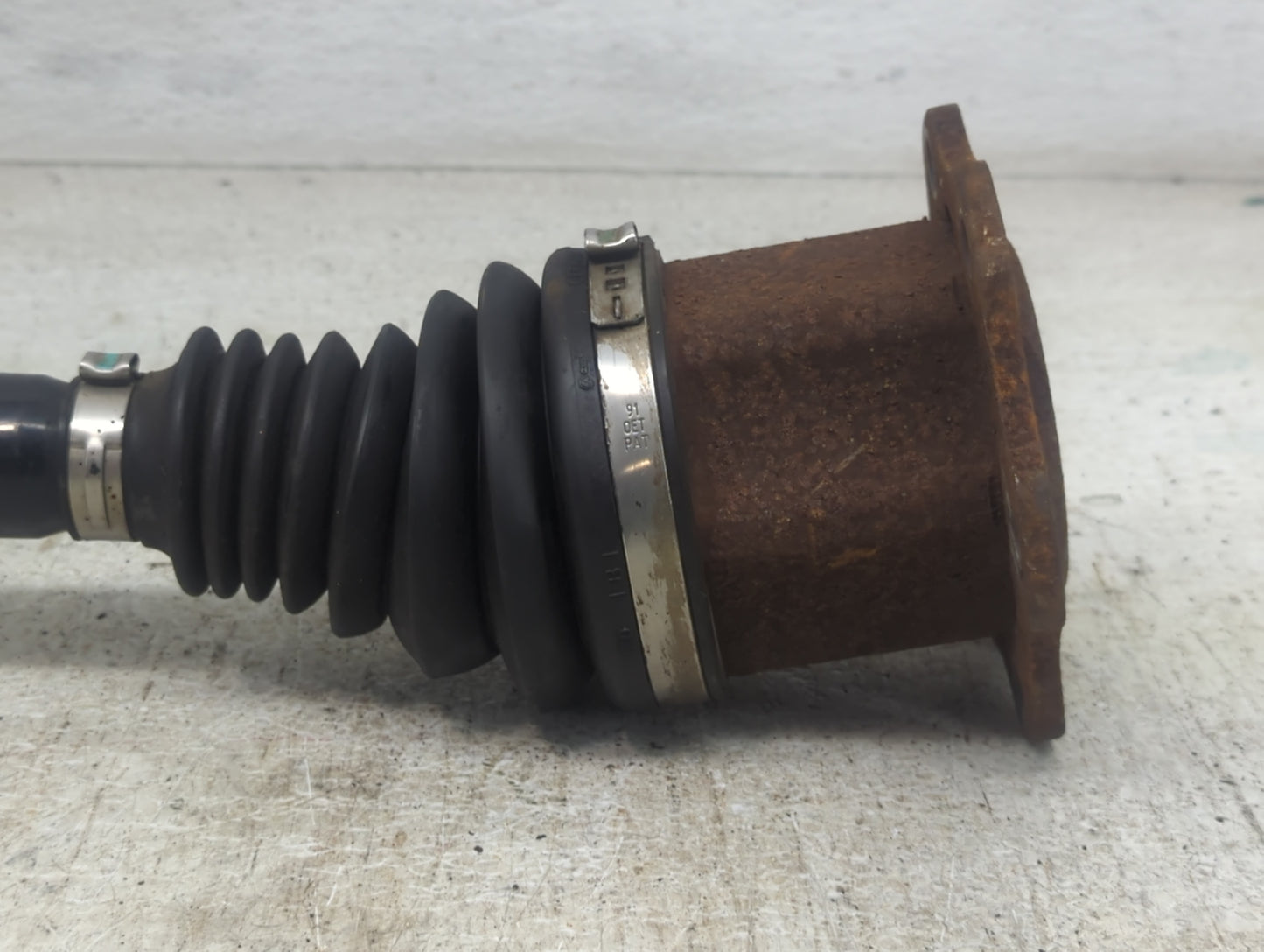 Audi A4 Axle Shaft Front Passenger Cv C/v - Oemusedautoparts1.com