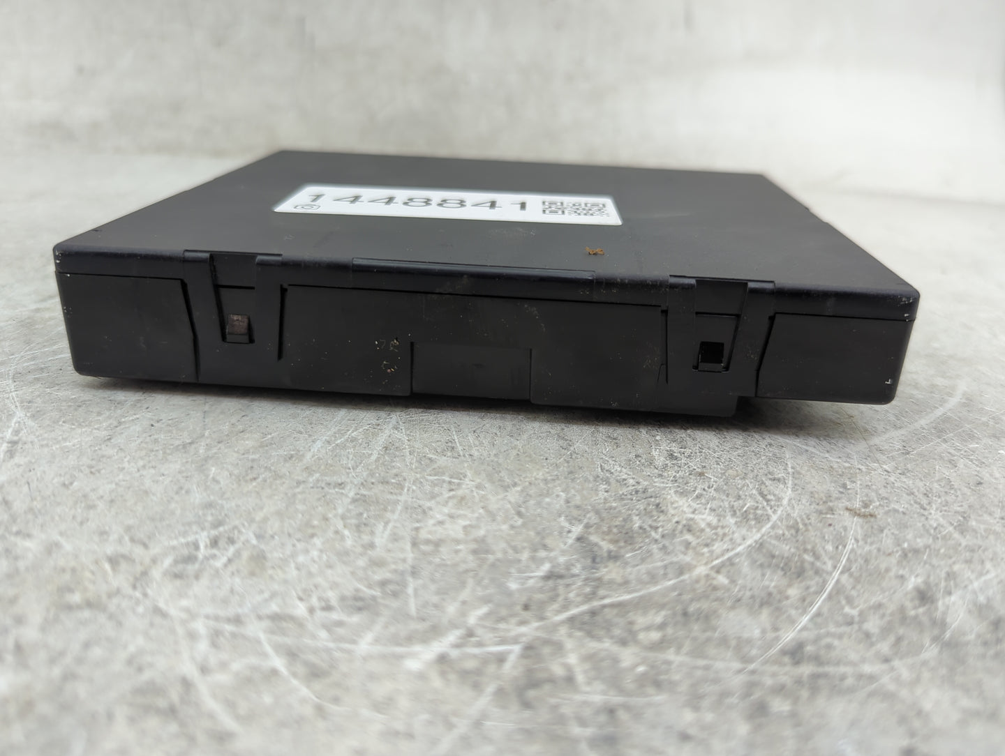 Audi A4 Body Control Module Bcm Inner Cabin Fuse Box - Oemusedautoparts1.com