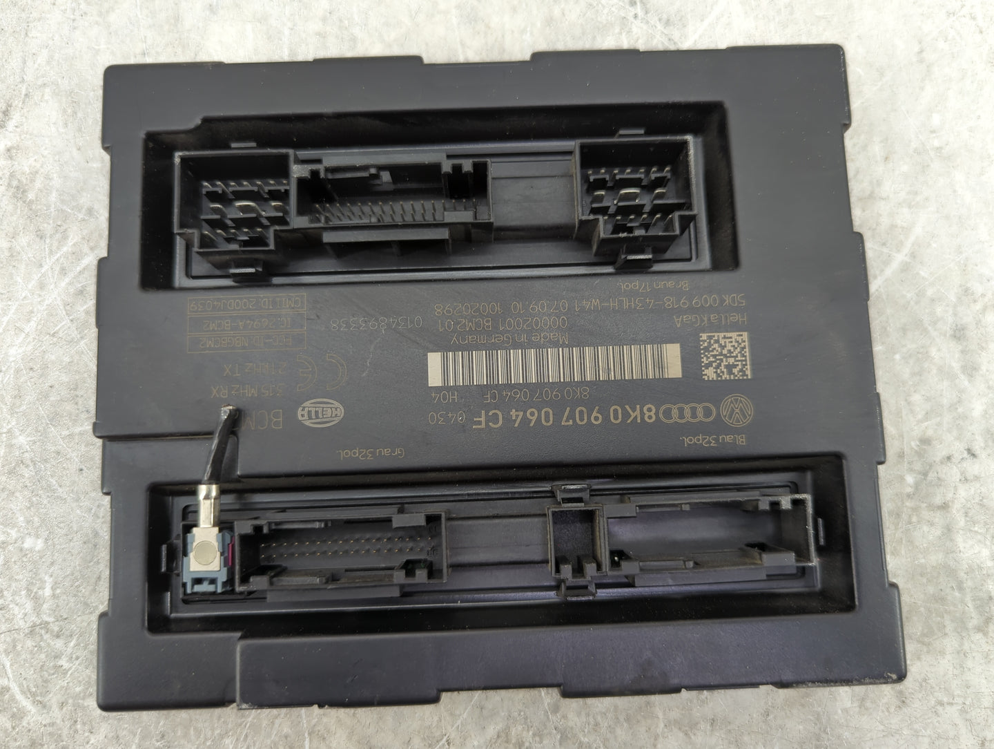 Audi A4 Body Control Module Bcm Inner Cabin Fuse Box - Oemusedautoparts1.com