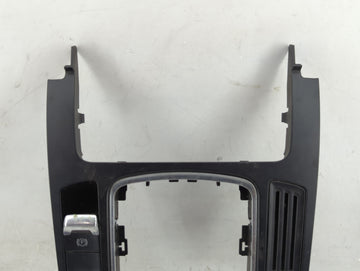 2010-2012 Audi A4 Radio AM FM Cd Player Receiver Replacement P/N:8T0919609F 8T0919609FWFX Fits OEM Used Auto Parts