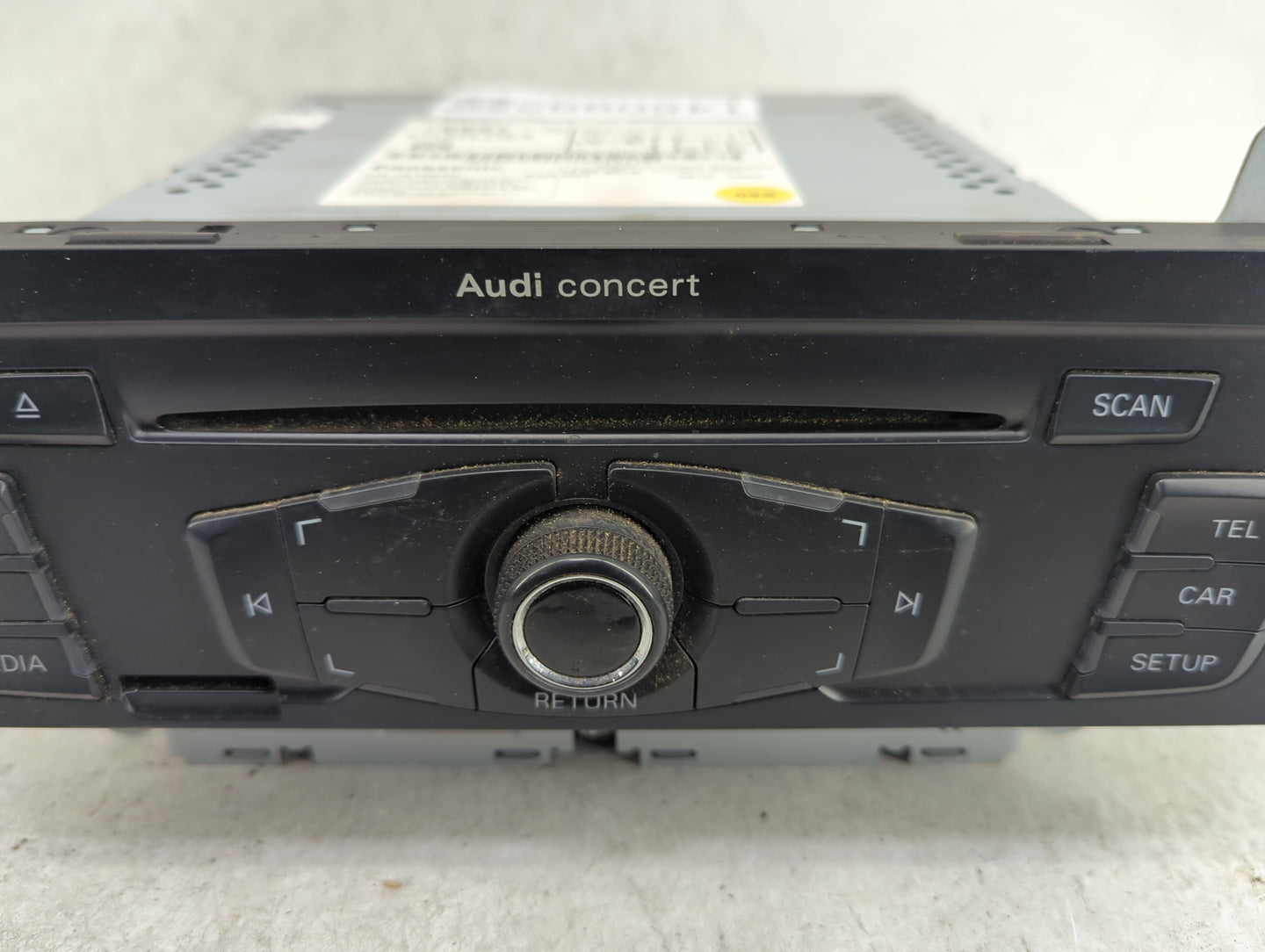 2010-2012 Audi A4 Radio AM FM Cd Player Receiver Replacement P/N:8T1035186R CQ-JA1962G Fits OEM Used Auto Parts - Oemusedaut