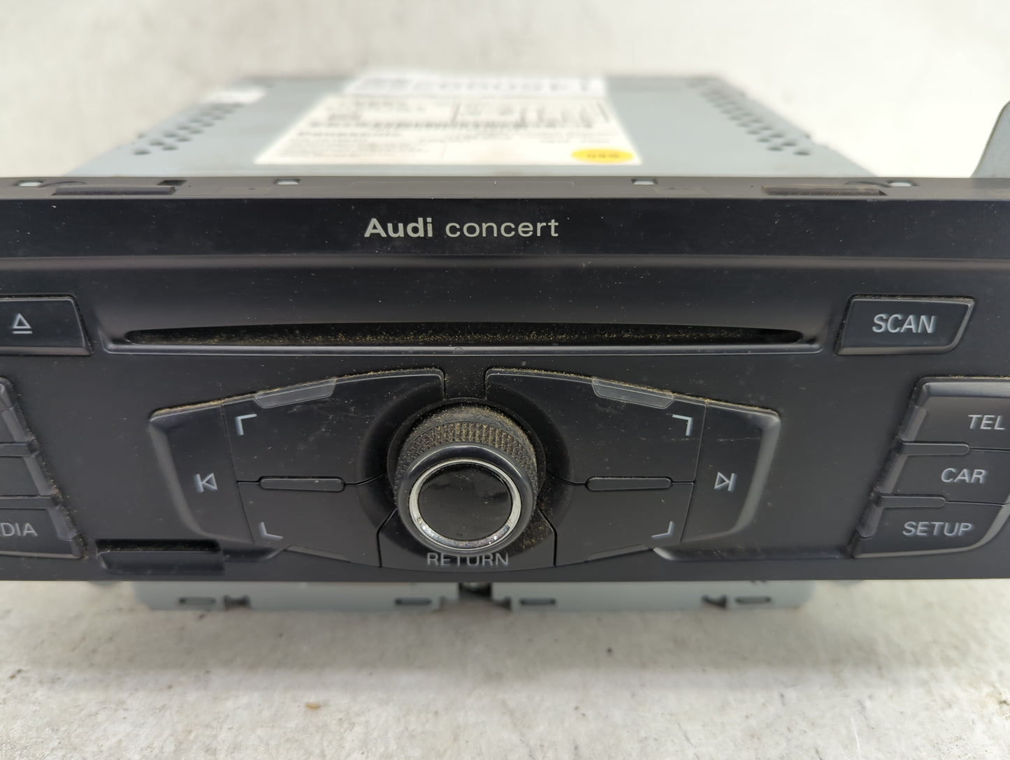 2010-2012 Audi A4 Radio AM FM Cd Player Receiver Replacement P/N:8T1035186R CQ-JA1962G Fits OEM Used Auto Parts - Oemusedaut