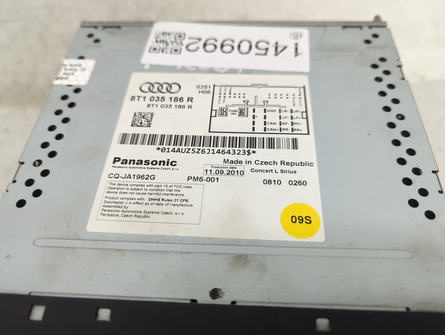 2010-2012 Audi A4 Radio AM FM Cd Player Receiver Replacement P/N:8T1035186R CQ-JA1962G Fits OEM Used Auto Parts - Oemusedaut