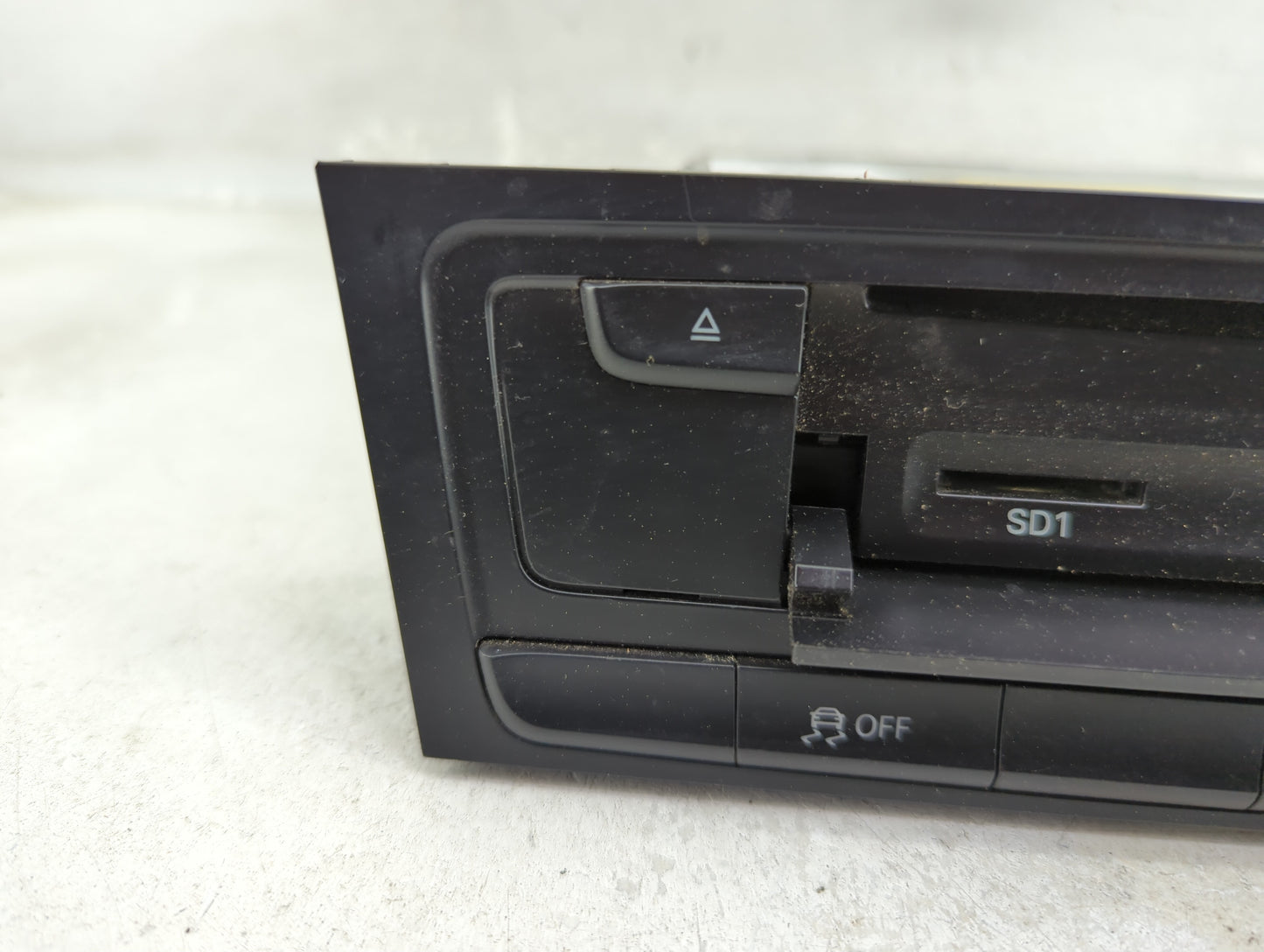 2011 Audi A4 Radio AM FM Cd Player Receiver Replacement P/N:8T1035664C 1859137 Fits Fits 2010 2012 2013 2014 2015 2016 2017 