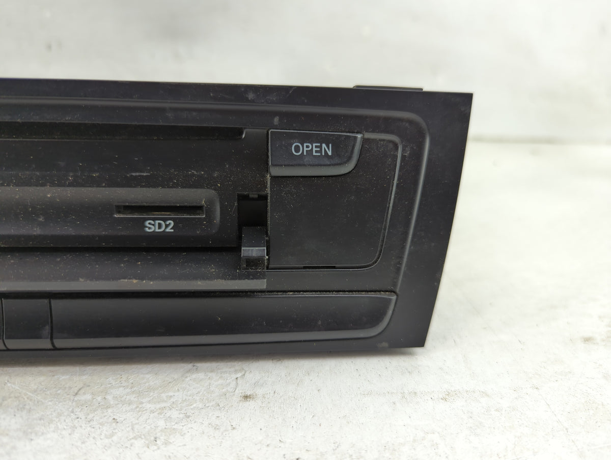 2011 Audi A4 Radio AM FM Cd Player Receiver Replacement P/N:8T1035664C 1859137 Fits 2010 2012 2013 2014 2015 2016 2017 OEM U