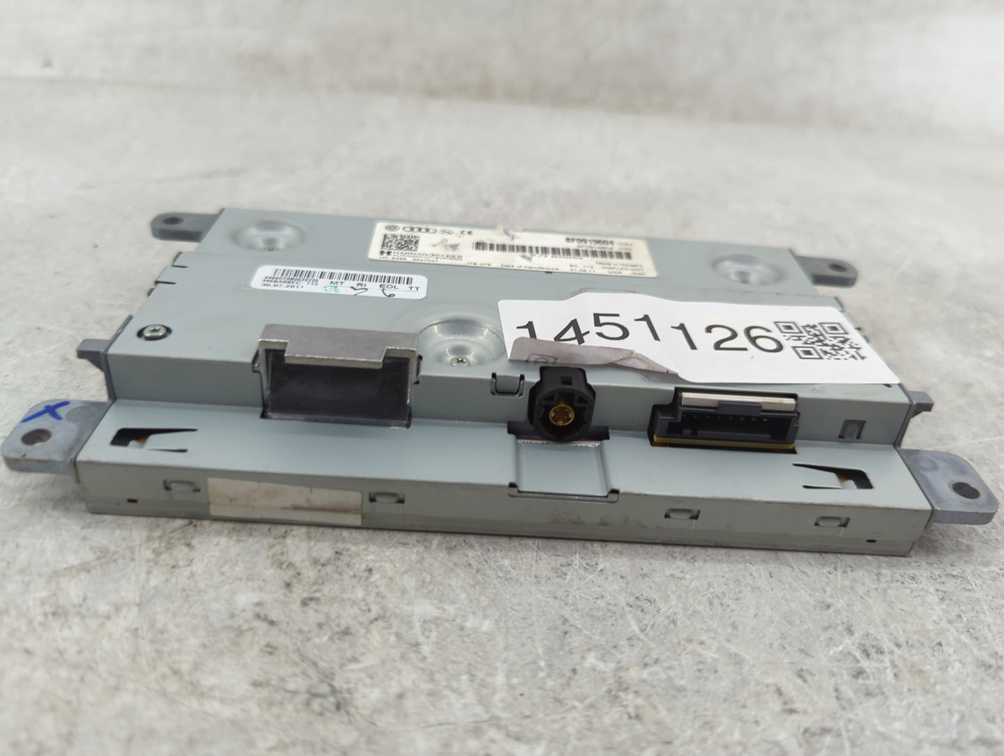 2010-2012 Audi A4 Information Display Screen - Oemusedautoparts1.com